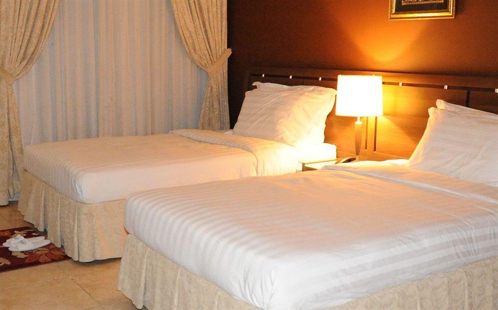 Al Hayat Apart-hotel